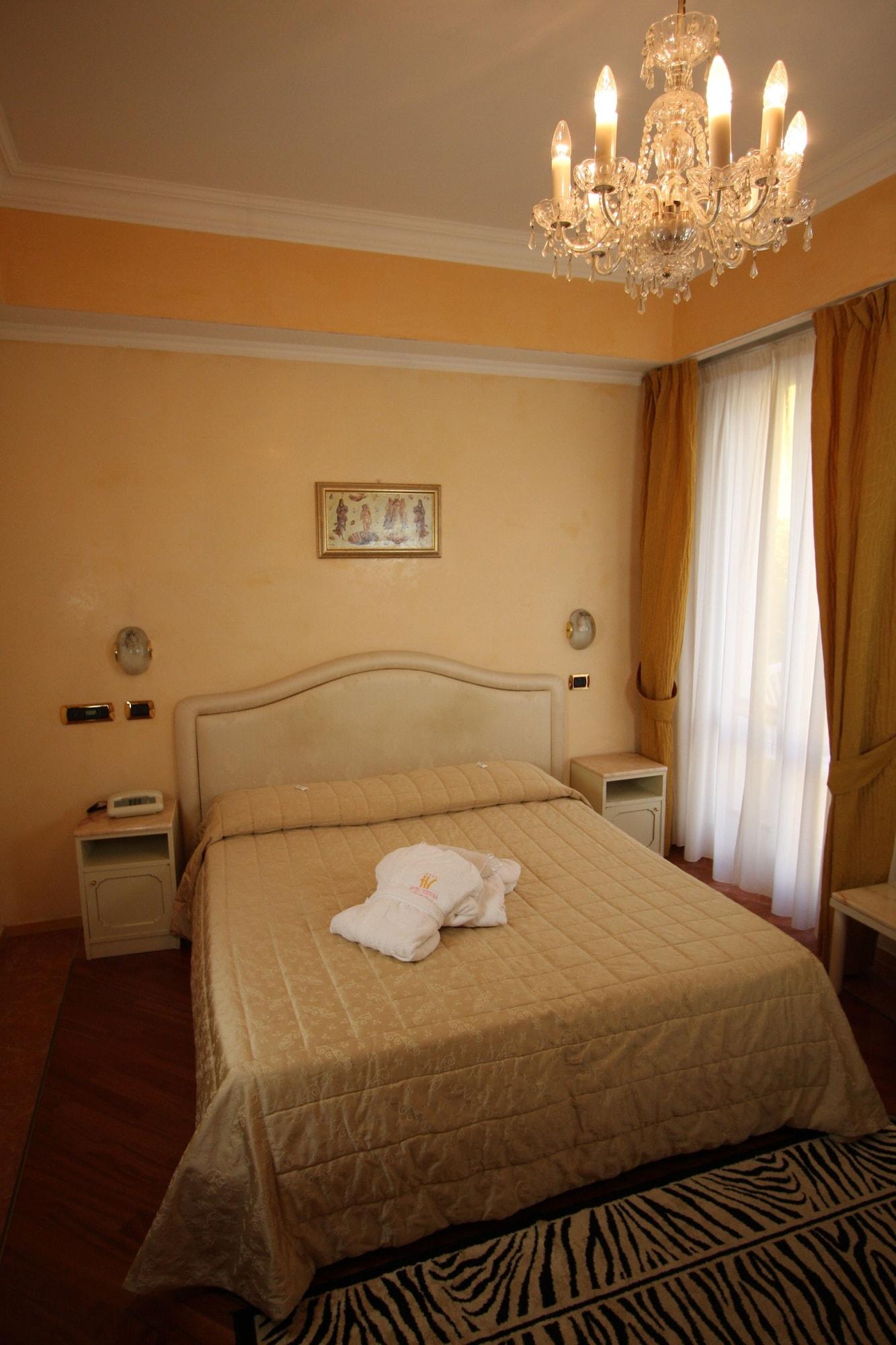 Hotel Vienna Ostenda E Ristorante Il Danubio Rimini Kültér fotó