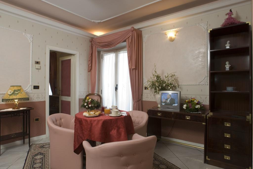 Hotel Vienna Ostenda E Ristorante Il Danubio Rimini Kültér fotó