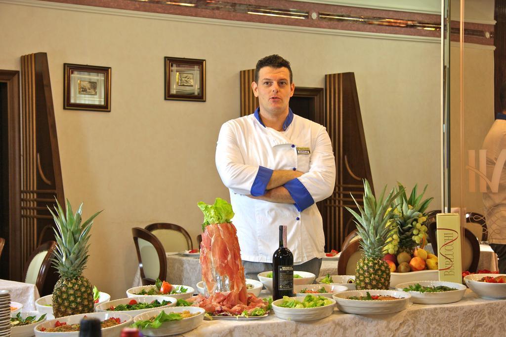 Hotel Vienna Ostenda E Ristorante Il Danubio Rimini Kültér fotó